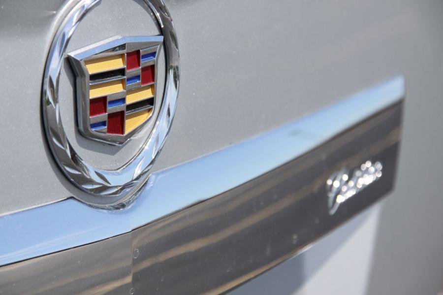  Cadillac SRX Crossover 2010 года  (фото 54 из 95)